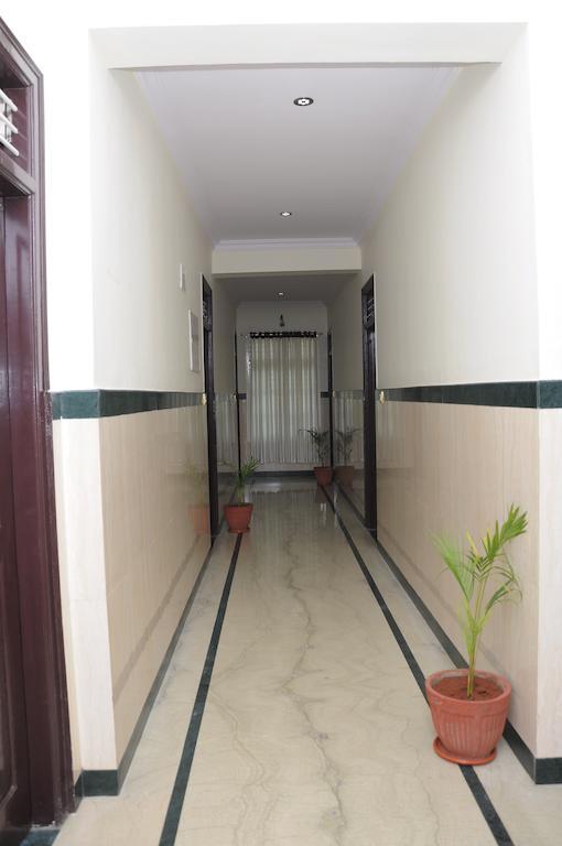 Oyo 1900 Hotel Olive Residency Мисор Екстериор снимка