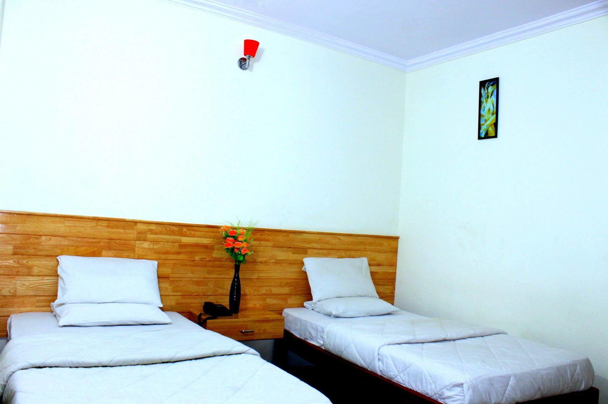 Oyo 1900 Hotel Olive Residency Мисор Екстериор снимка