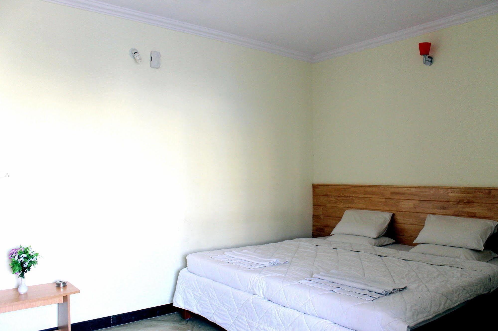 Oyo 1900 Hotel Olive Residency Мисор Екстериор снимка